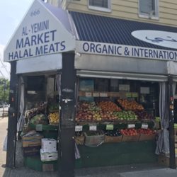 Al-Yemeni Market - Exterior shot