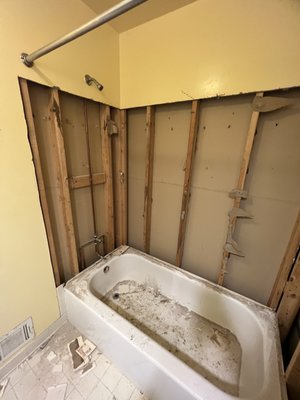 MTO General Contractor Logo