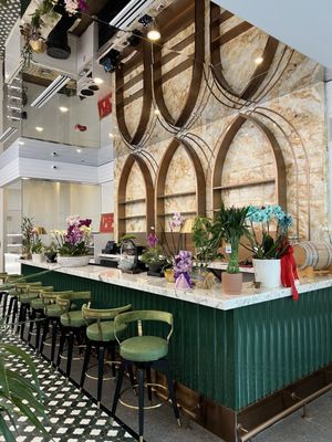 1983 Chinese Cuisine Restaurant by null