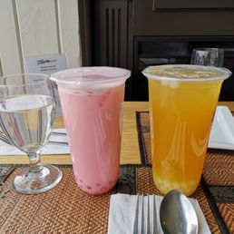 Bubble teas with pearls- Strawberry and Mango Bubble teas with pearls- Strawberry and Mango