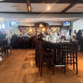 Salt Rock Grill - Interior - New American Near Me - Indian Shores, Florida Salt Rock Grill - Interior - New American Near Me - Indian Shores, Florida