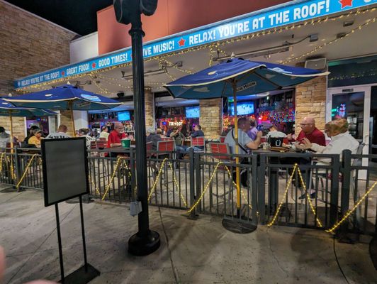 Tin Roof by null