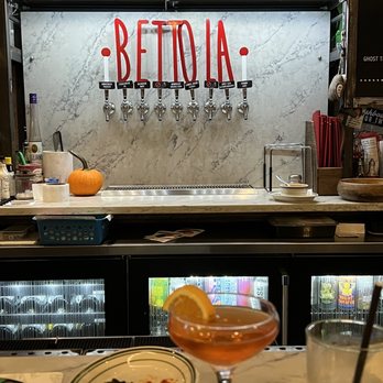 Bettola - Pizza Near Me - Cranston, Rhode Island