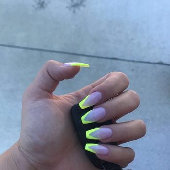 Majestic Nails - The Picture I gave the man that he assured me he could do - Nail Salons Near Me - Lithonia, Georgia Majestic Nails - The Picture I gave the man that he assured me he could do - Nail Salons Near Me - Lithonia, Georgia