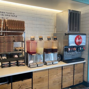 MOD Pizza - Clean! - Fast Food Near Me - Purcellville, Virginia