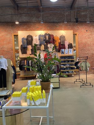 Urban Outfitters by null