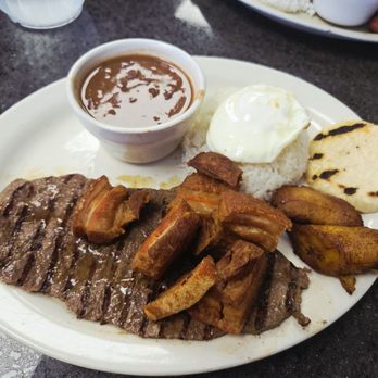 La Antioquena - Colombian Near Me - Pembroke Pines, Florida