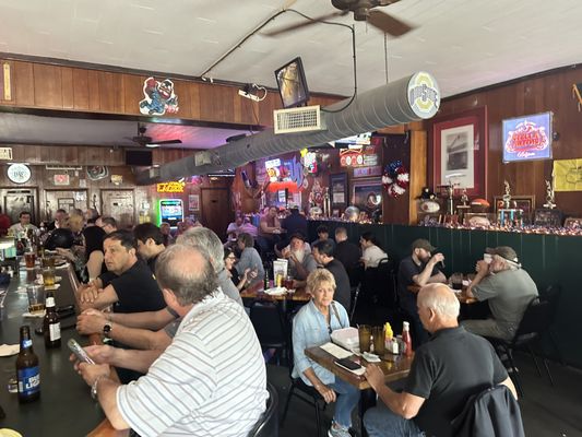 Slyder's Tavern by null