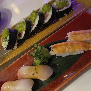 Friends Sushi - Summer Roll, Yellowtail Sushi, Shrimp Sushi - Sushi Bars Near Me - Chicago, Illinois