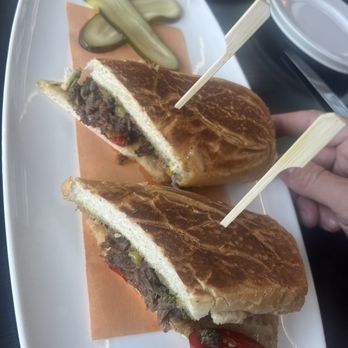 Elway’s Taproom & Grill - Steakhouses Near Me - Denver, Colorado