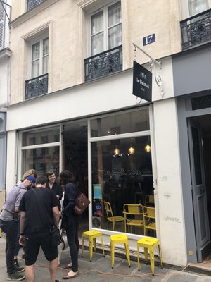 Le Peloton Café by null