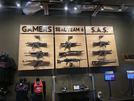 Machine Guns Vegas by null