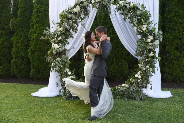 Signature Club of Lansdowne by null