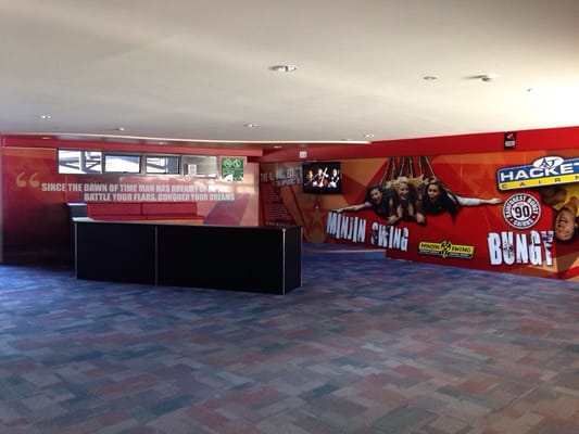 Gilligan's Hotel & Resort by null