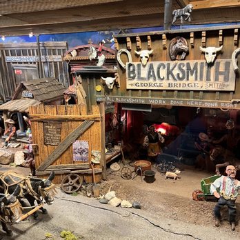 Tinkertown Museum - Museums Near Me - Sandia Park, New Mexico