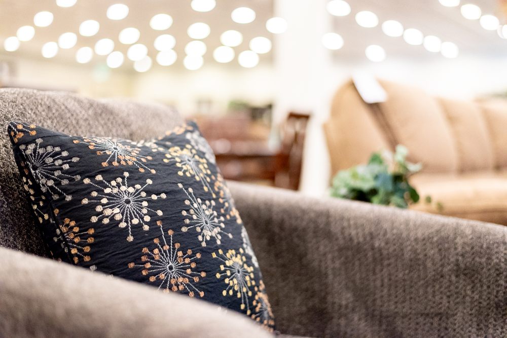 TV TOWNE FURNITURE 11 Photos 1508 Yakima Valley Hwy, Sunnyside