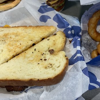 Culver's - Fast Food Near Me - Altoona, Iowa