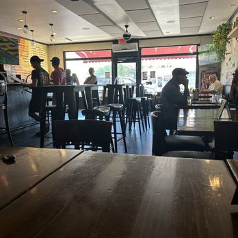 Ojai Pub - Indoor - Pubs Near Me - Ojai, California Ojai Pub - Indoor - Pubs Near Me - Ojai, California