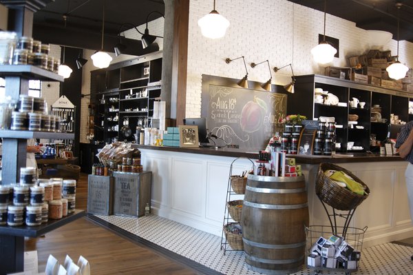 Plum's Cooking Company by null