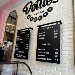 Dottie’s Donuts