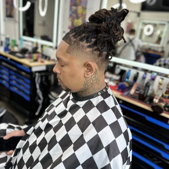 Tono Barber - Barbers Near Me - Los Angeles, California Tono Barber - Barbers Near Me - Los Angeles, California