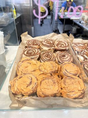 Benji's Buns by null