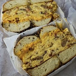 B.E.C. Classic Sandwich - IG: @nelson_eats