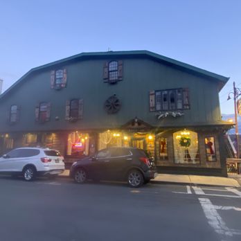 Rustic Wheelhouse - A very rustic-classic American place - Italian Near Me - Chester, New York