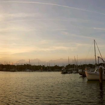 Skippers Pier - View from the bar while waiting for our table. - Seafood Near Me - Deale, Maryland