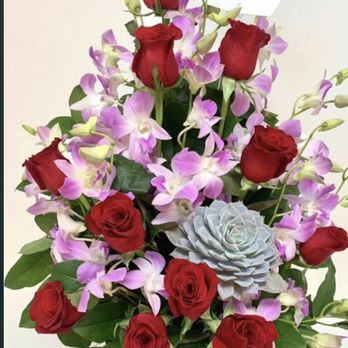 Casa Blanca Flowers - Gorgeous & Fresh - Florists Near Me - Oxnard, California Casa Blanca Flowers - Gorgeous & Fresh - Florists Near Me - Oxnard, California