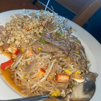 Thai House Restaurant - Pork Pad Thai - Thai Near Me - Gaithersburg, Maryland Thai House Restaurant - Pork Pad Thai - Thai Near Me - Gaithersburg, Maryland