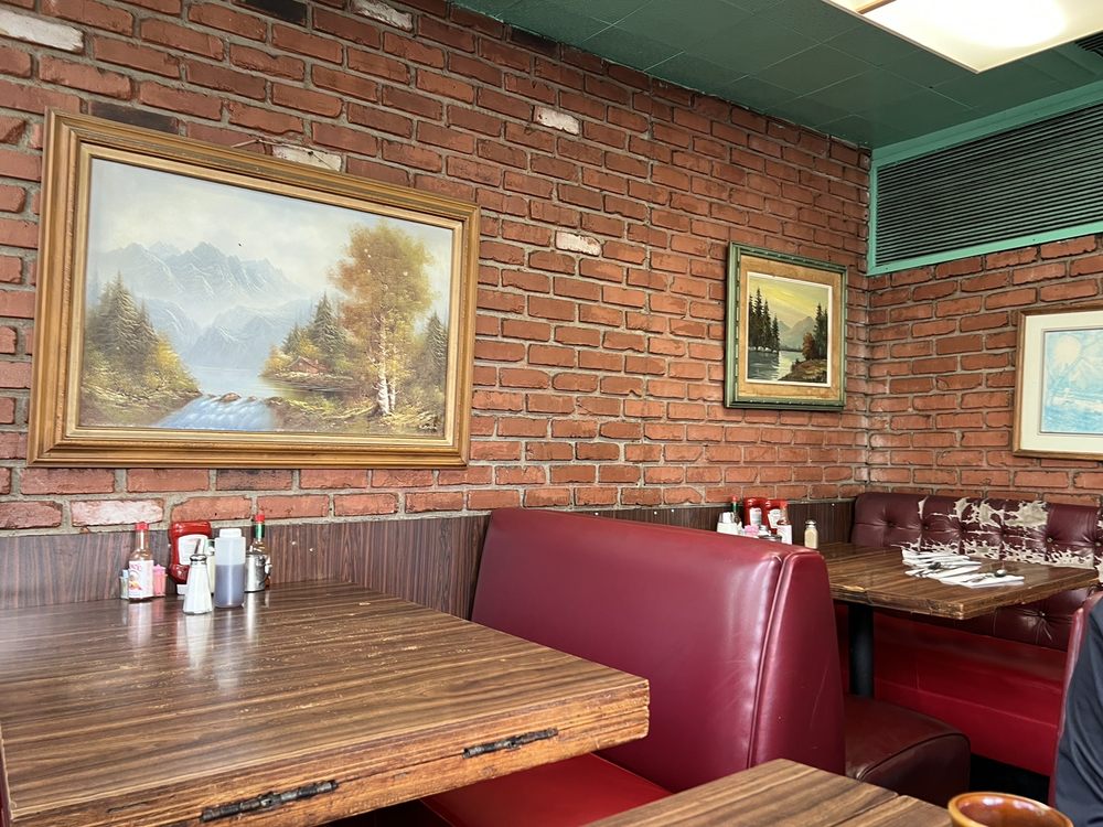 Rae's Restaurant