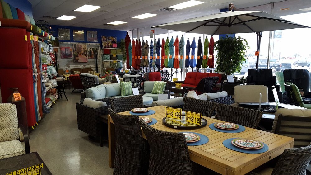 SPLASH POOLS AND SPAS Updated September 2024 12 Photos 2331