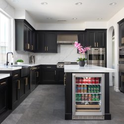 27 Diamonds Interior Design - Black and gold kitchen