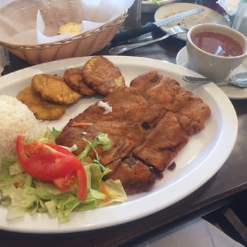 Isla Del Encanto - Bistec empanizado, arroz blanco, tostones, y frijoles Rosita - Puerto Rican Near Me - Miami, Florida Isla Del Encanto - Bistec empanizado, arroz blanco, tostones, y frijoles Rosita - Puerto Rican Near Me - Miami, Florida