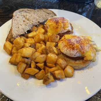 Toast! All Day - Eggs Benedict - Breakfast & Brunch Near Me - Mt Pleasant, South Carolina