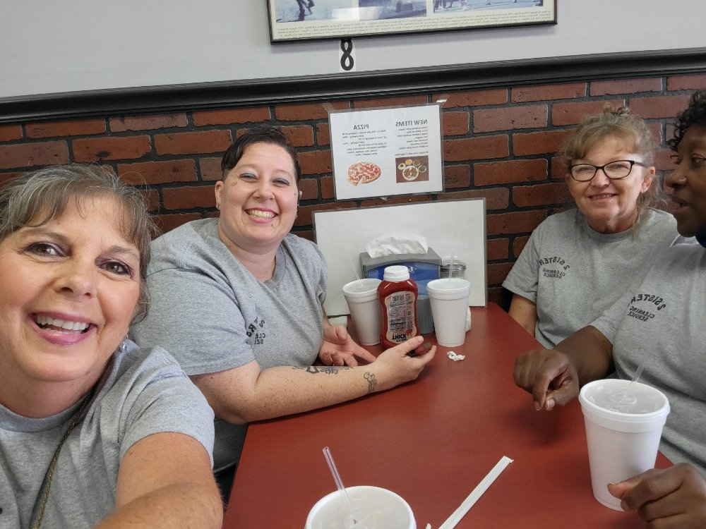2 SISTERS CLEANING SERVICE Updated June 2024 3733 Fleming Graham Rd