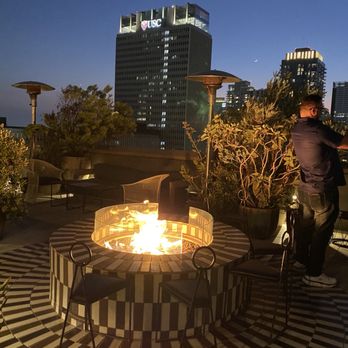 Cara Cara - Very chill vibe. - New American Near Me - Los Angeles, California Cara Cara - Very chill vibe. - New American Near Me - Los Angeles, California