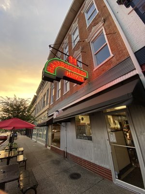 Hinkle's Sandwich Shop by null