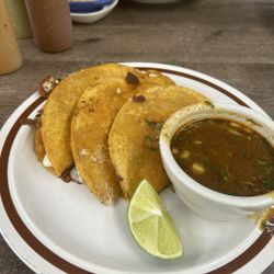 Los Michoacanos Restaurant - Taco de Birria Birria tacos