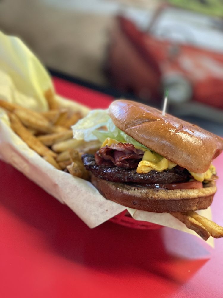 CEDAR GLEN MALT SHOP 339 Photos & 505 Reviews American (Traditional