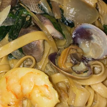 Maison Harlem - seafood pasta - French Near Me - New York, New York