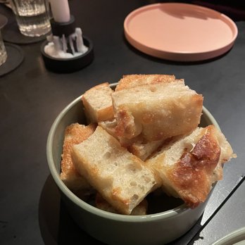 The Beeswing - Food Near Me - Manchester, XGM