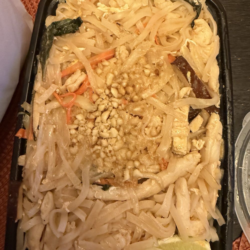 Red Ginger - Chicken T10. Pad Thai with Chicken - Chinese Near Me - Staten Island, New York Red Ginger - Chicken T10. Pad Thai with Chicken - Chinese Near Me - Staten Island, New York