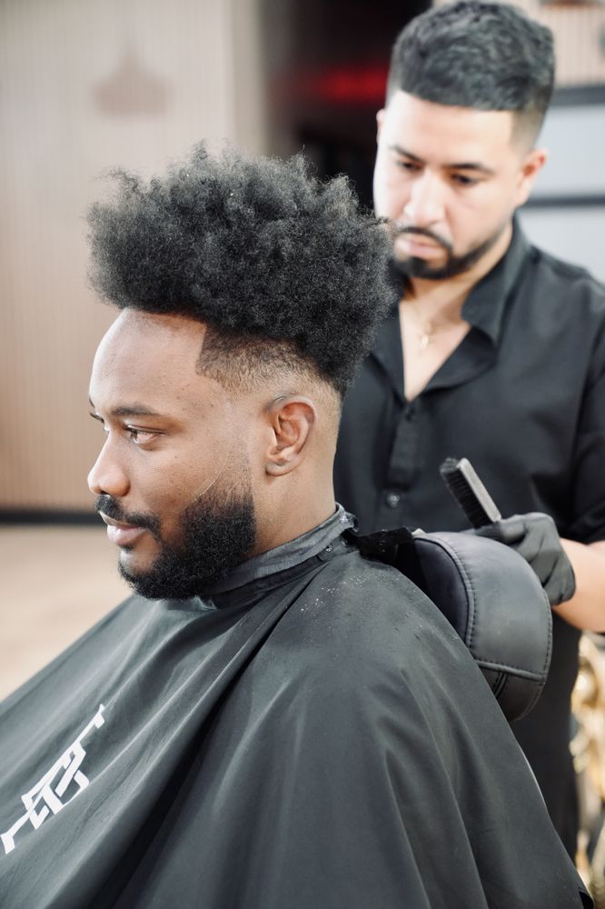 GOLDEN BARBERSHOP - Updated February 2026 - 21 Photos - 1236 S Rainbow ...