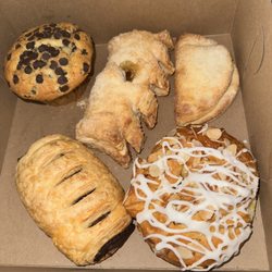 Sweet T's Bakery & Cake Studio