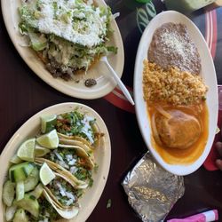 Los Portales Restaurant - Tostada, tacos & chile rellenos
