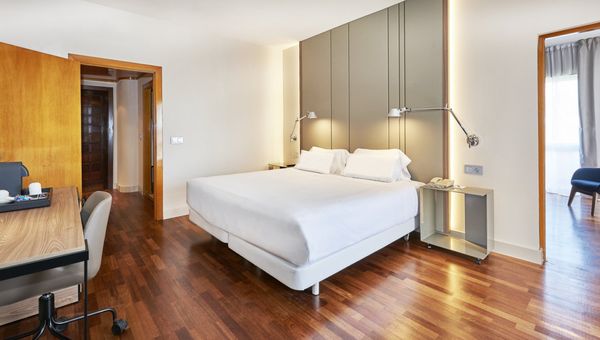 Hotel NH Luz Huelva by null