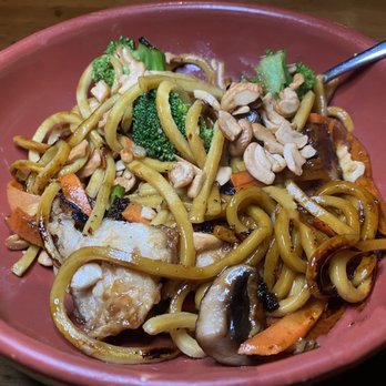 Doc B's Restaurant + Bar - Poke bowl with teriyaki chicken and cashews. - Bars Near Me - Coral Gables, Florida