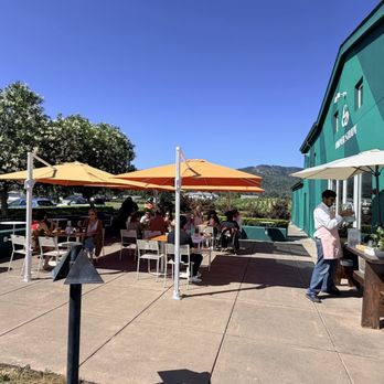 Under-Study - Lots of outdoor seatings - Bakeries Near Me - Saint Helena, California